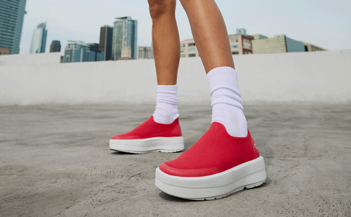 Women's OOmega eeZee Low Shoe - Neon Berry (FINAL SALE) - Image 5